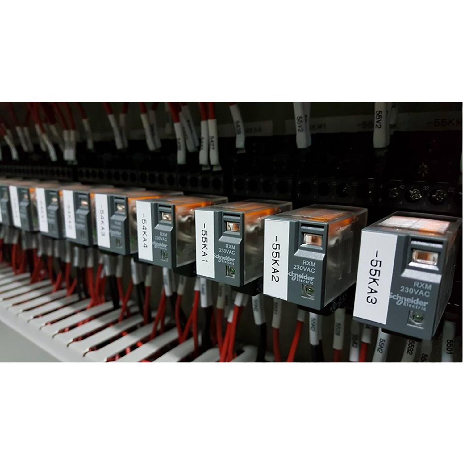 Picture of miniature plug in relay, Harmony Electromechanical Relays, 12A, 2CO, lockable test but to n, 120V AC