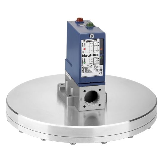 Picture of pressure switch XMLB 50 mbar - adjustable scale 2 thresholds - 1 C/O