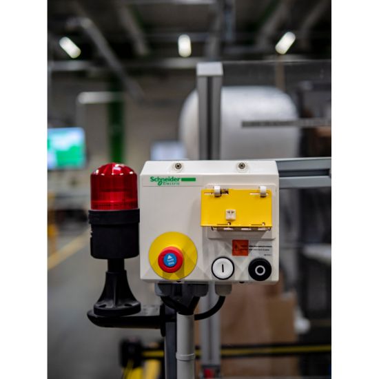 Picture of Head for illuminated push button, Harmony XB5, plastic, green flush, 22mm, universal LED, for insetion of legend