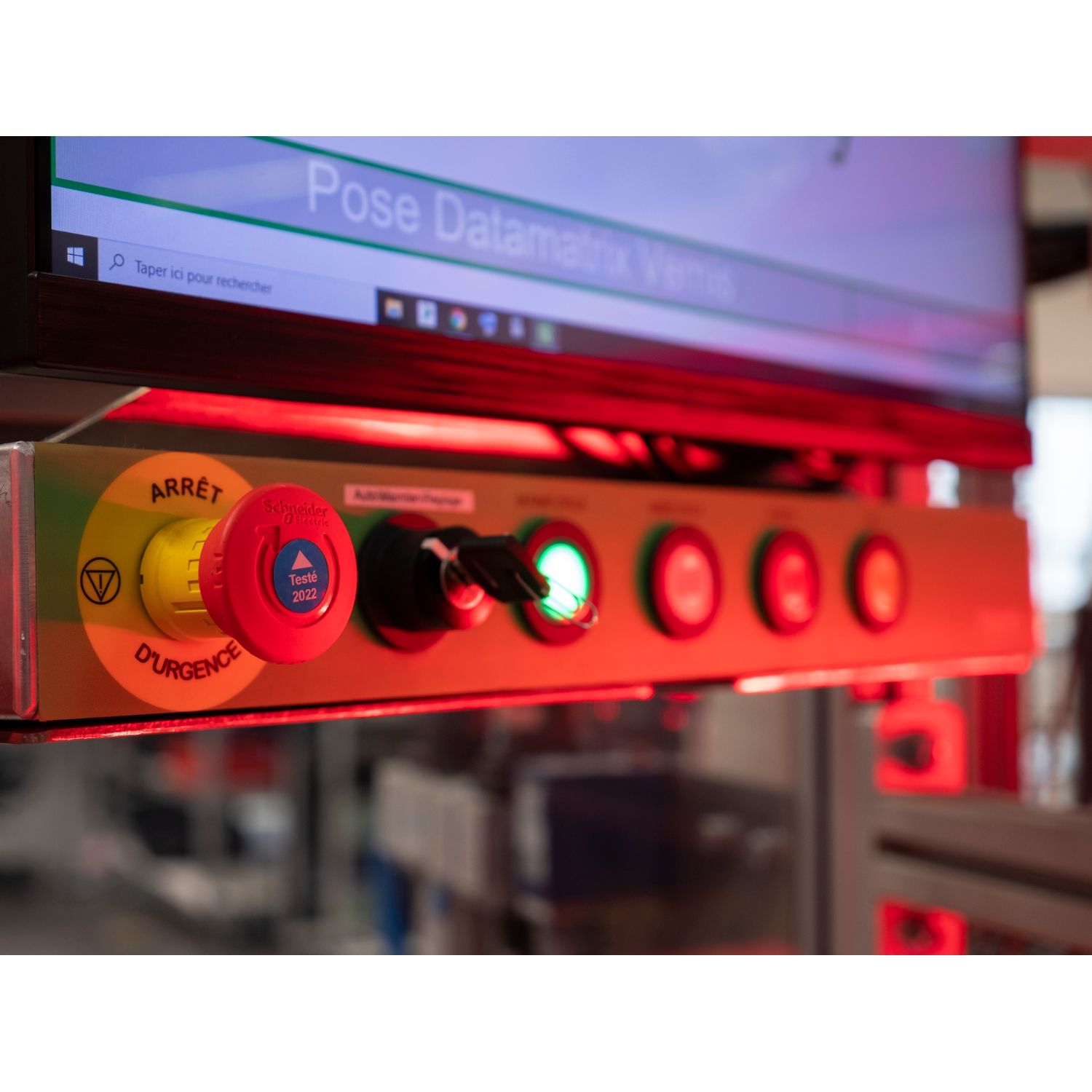 Picture of Pushs button reset for 17...120mm actuation distance, Harmony XB5, plastic, flush, blue, 22mm, marked R