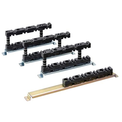 Picture of Prisma iPM M - busbar support for vertical busbars - 75mm pitch - D600