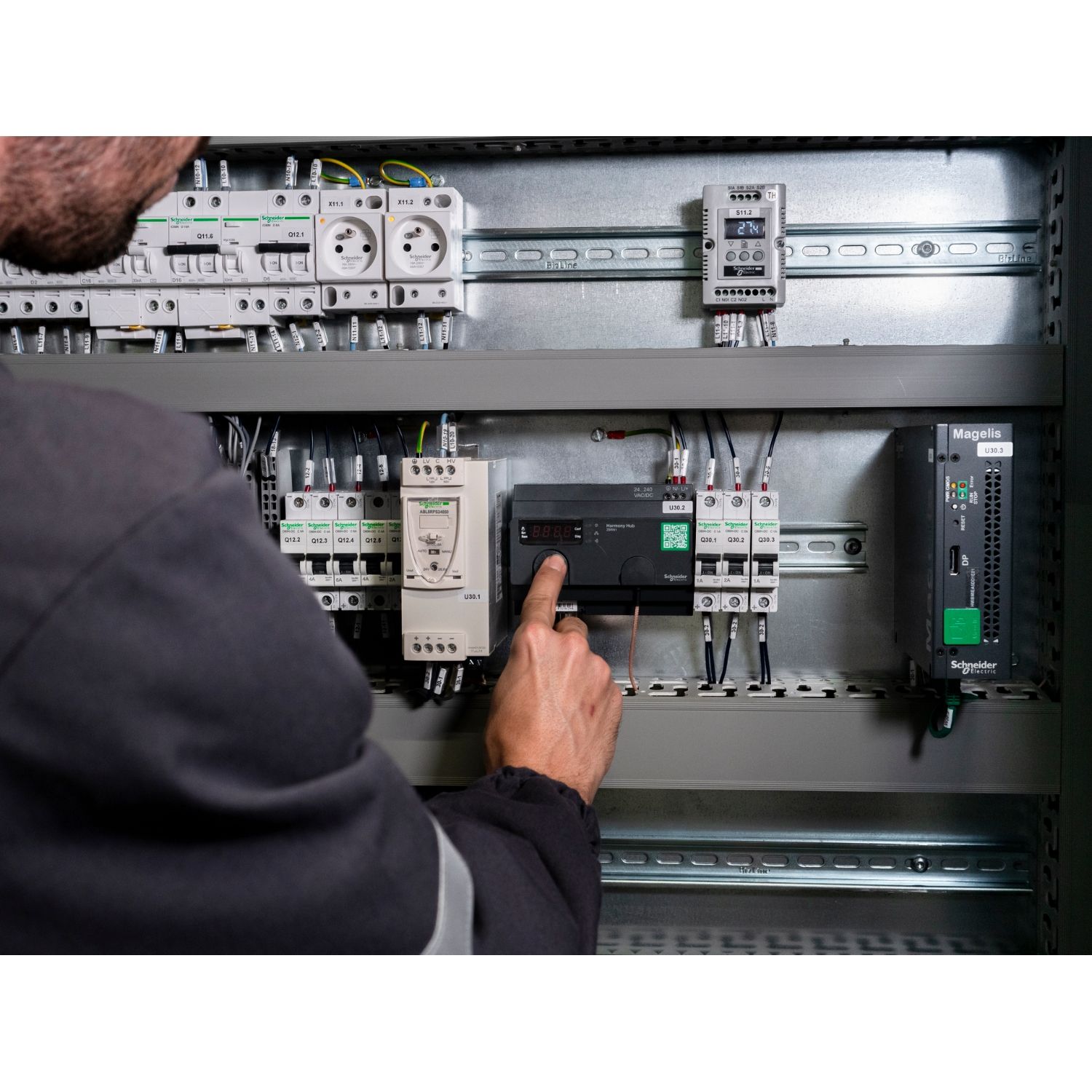 Picture of Harmony Hub wireless serial line gateway, Harmony XB5R, Zigbee green power gateway, wireless to modbus, 24...240V AC DC