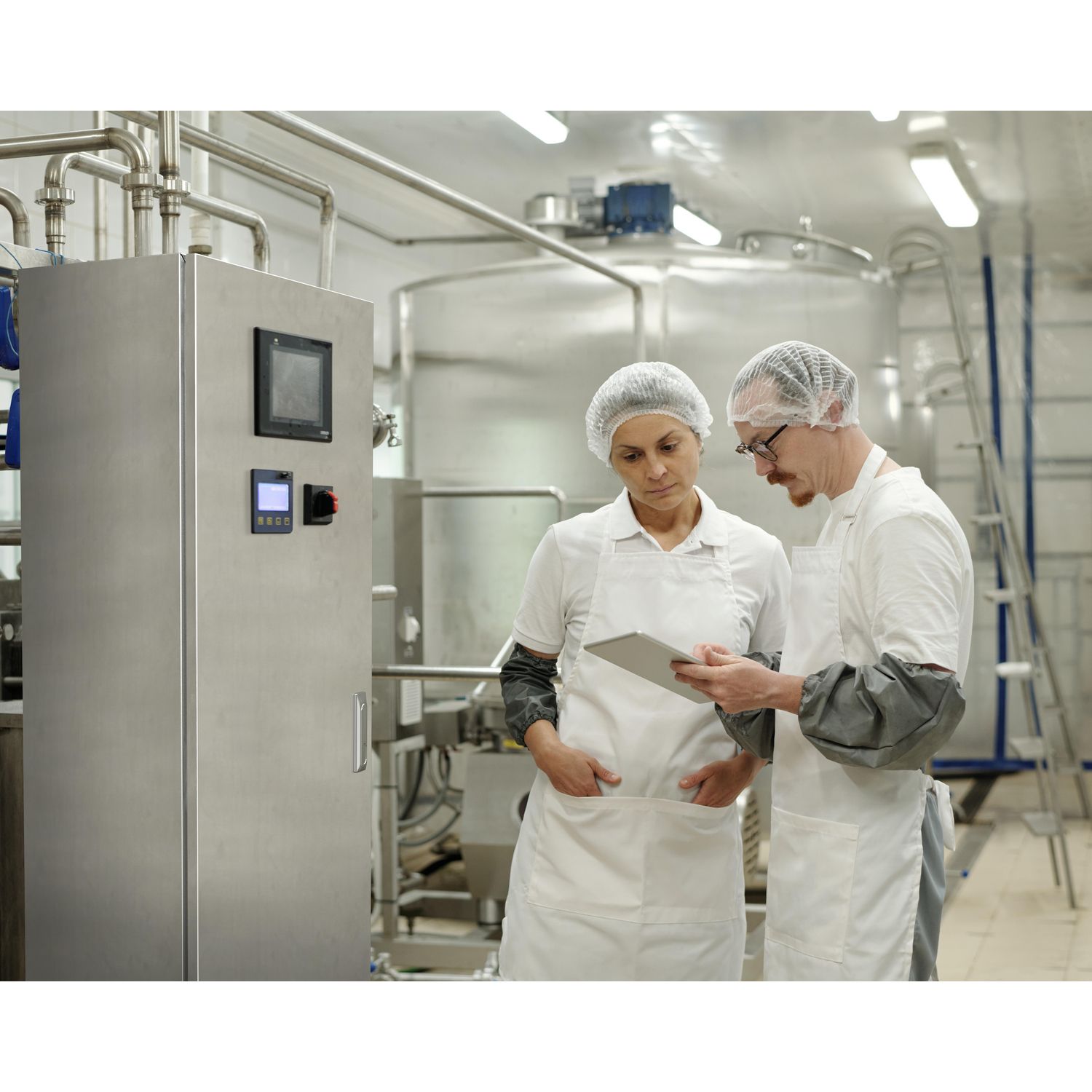 Picture of SMX 304L stainless monobloc enclosure, H2000xW800xD500mm, Scotch Brite® finish.