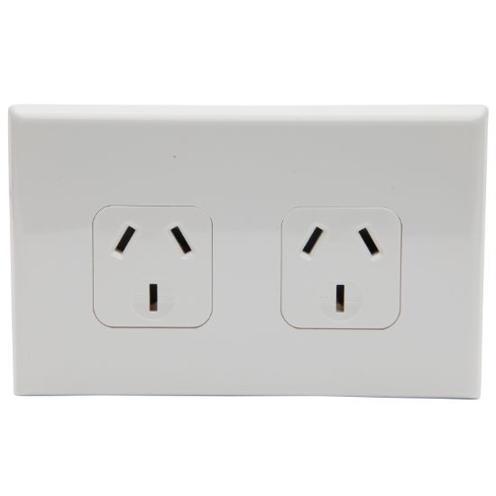 Picture of Socket Outlet 600 Series - Twin - Assembled - Horizontal - Un-switched - 250 V - 10 A - White