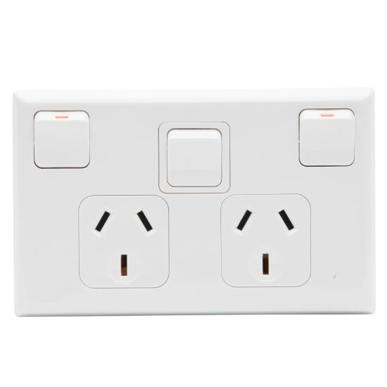 Picture of Socket Outlet 600 Series - Twin switched - Assembled - Horizontal - Extra switch - 240 V - 10 A - White