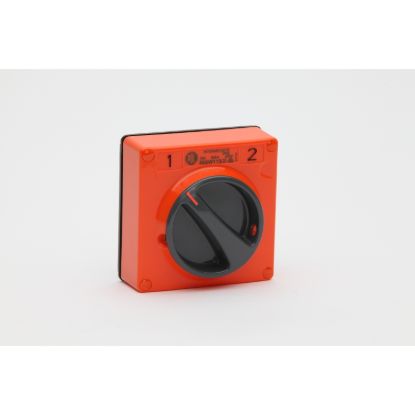 Picture of Switch - Intermediate Changeover, 10A, 240V, Resistant Orange