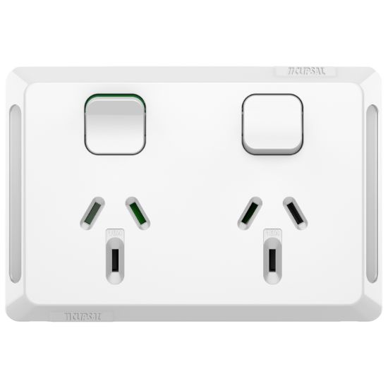 Picture of Twin Power Point, Pro Series, Double Pole, Horizontal Mount, 250V, 10A