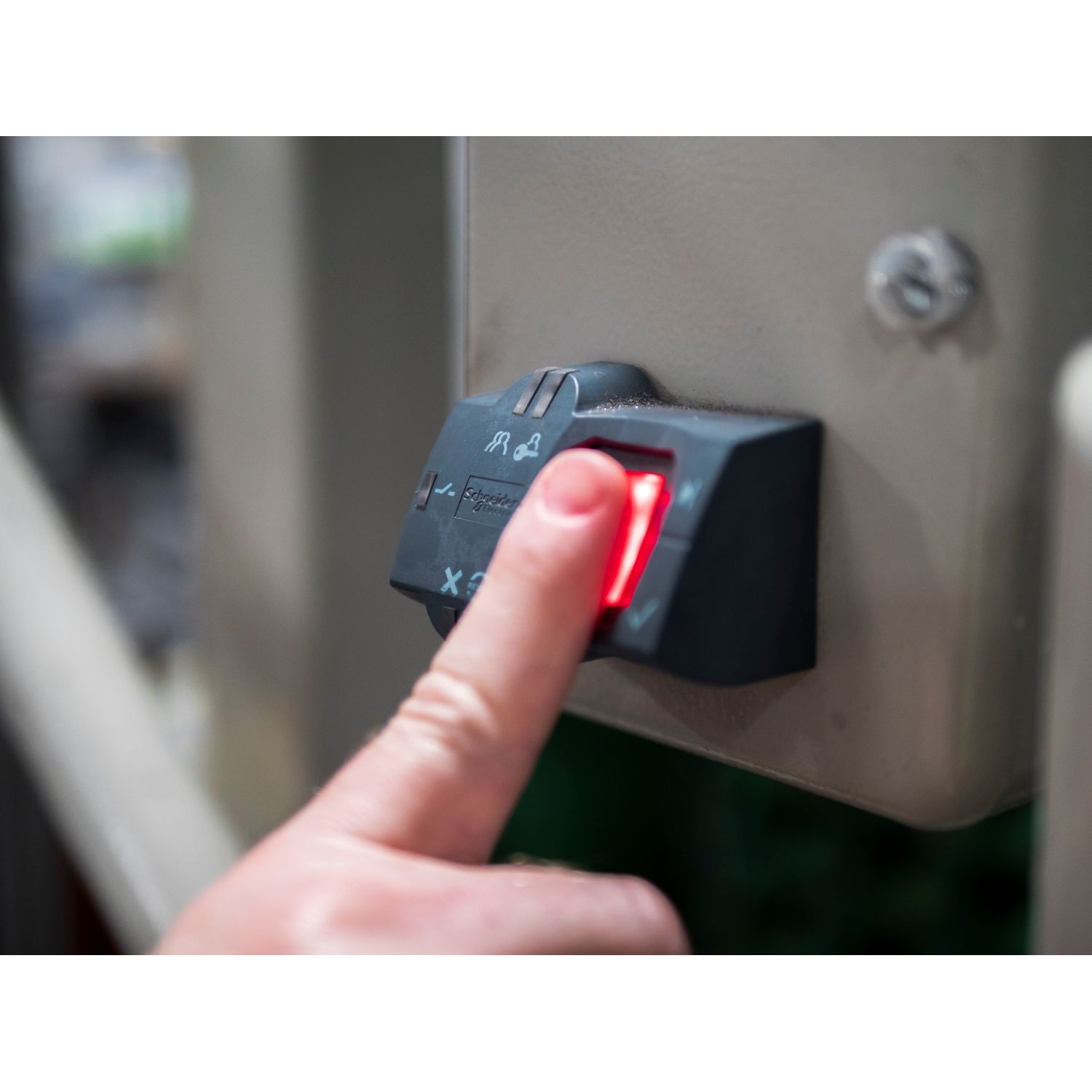 Picture of Biometric switch monostable RGPD, Harmony XB5S, plastic, 22mm, USB, connection by M12 connector, 24V AC DC