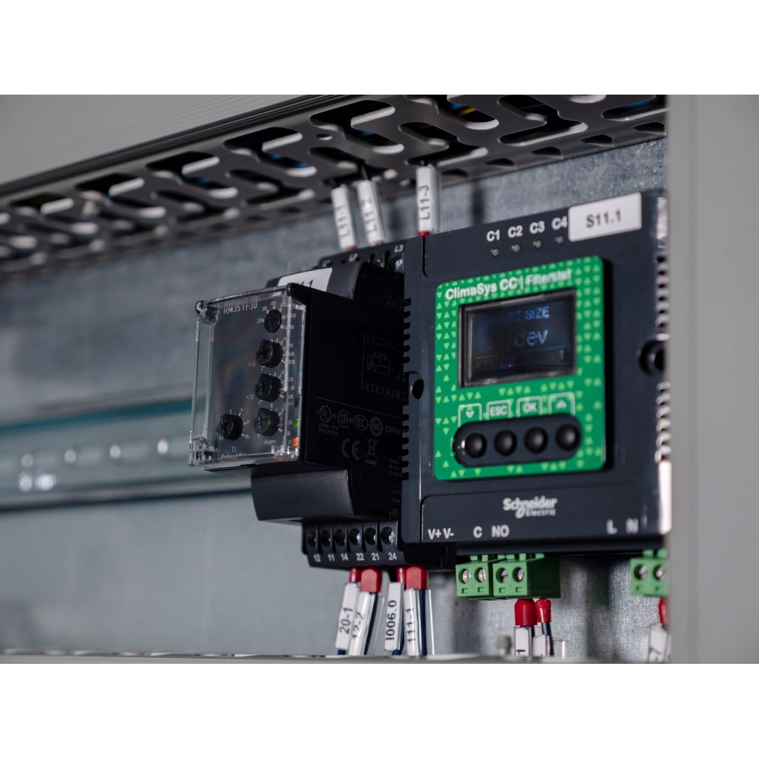 Picture of current control relay, Harmony Control Relays, 8A, 2CO, 150mAâ€¦15A, 380â€¦415V AC